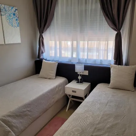 Apartment Miramar Cosmos *